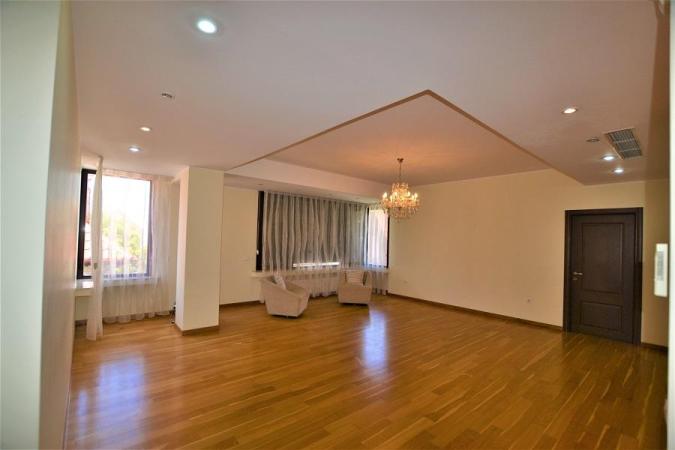2 camere LUX 120 mp-Dorobanti Capitale Belgrad-Imobil 2008