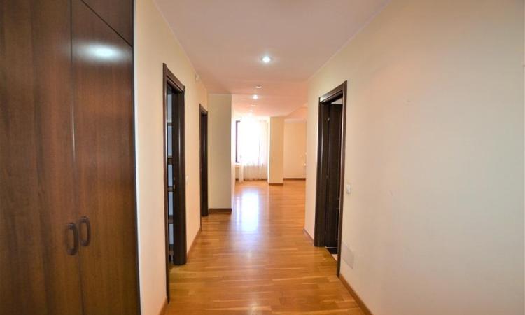 2 camere LUX 120 mp-Dorobanti Capitale Belgrad-Imobil 2008