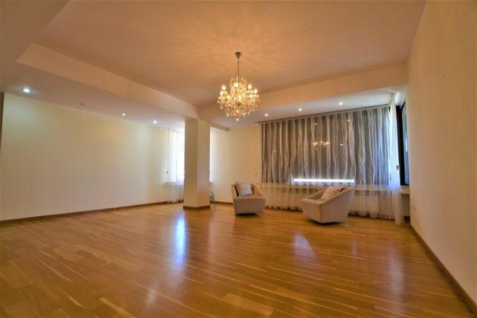 2 camere LUX 120 mp-Dorobanti Capitale Belgrad-Imobil 2008