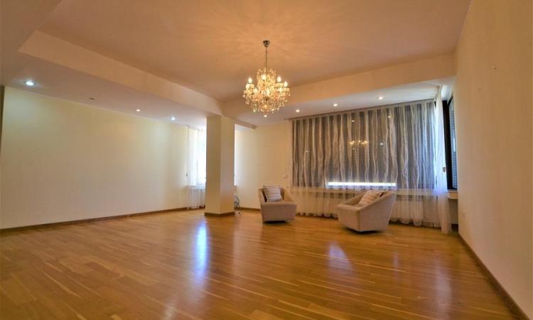 2 camere LUX 120 mp-Dorobanti Capitale Belgrad-Imobil 2008