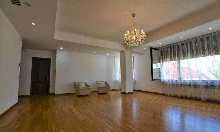 2 camere LUX 120 mp-Dorobanti Capitale Belgrad-Imobil 2008
