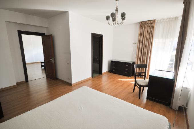 Unirii Coposu Calarasilor Apartament 3 camere Bloc Nou Centrala