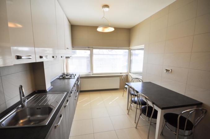 Unirii Coposu Calarasilor Apartament 3 camere Bloc Nou Centrala