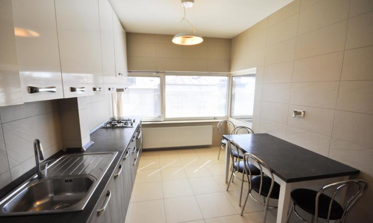 Unirii Coposu Calarasilor Apartament 3 camere Bloc Nou Centrala