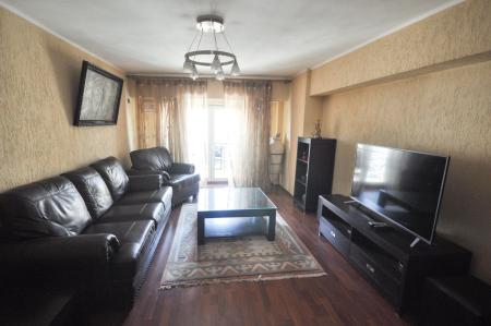 Bulevardul Decebal Alba Iulia Muncii Apartament decom 4 camere
