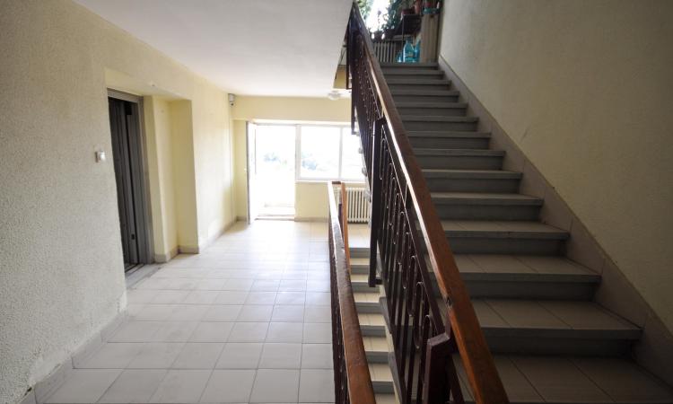 Bulevardul Decebal Alba Iulia Muncii Apartament decom 4 camere