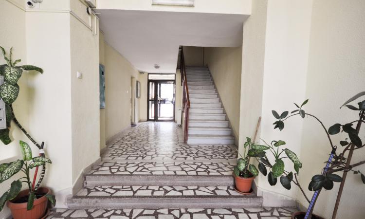 Bulevardul Decebal Alba Iulia Muncii Apartament decom 4 camere