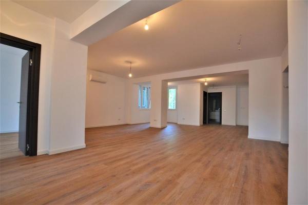 Apartament 4 Camere Universitate - Intercontinental