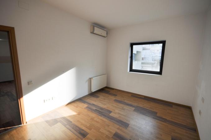 Unirii Coposu Calea Calarasilor Apartament 3 camere 76mp