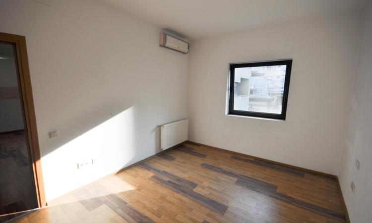 Unirii Coposu Calea Calarasilor Apartament 3 camere 76mp