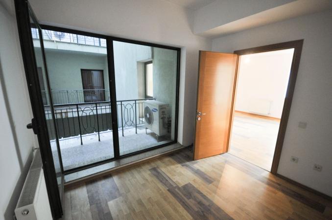 Unirii Coposu Calea Calarasilor Apartament 3 camere 76mp