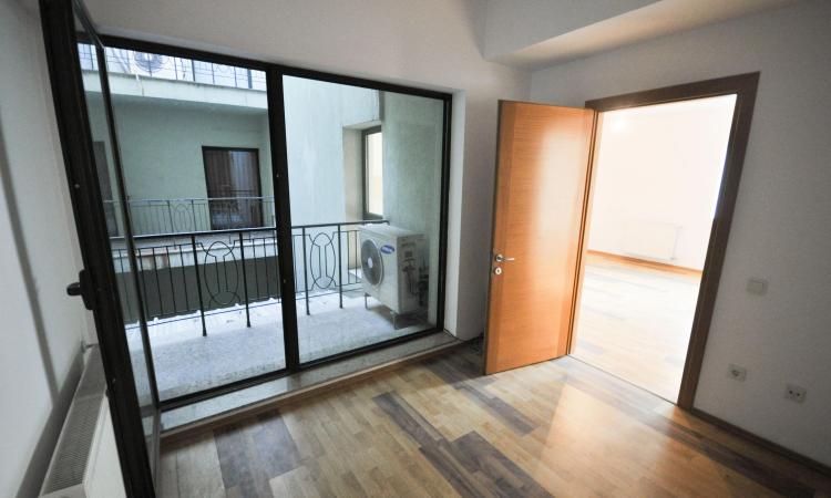 Unirii Coposu Calea Calarasilor Apartament 3 camere 76mp