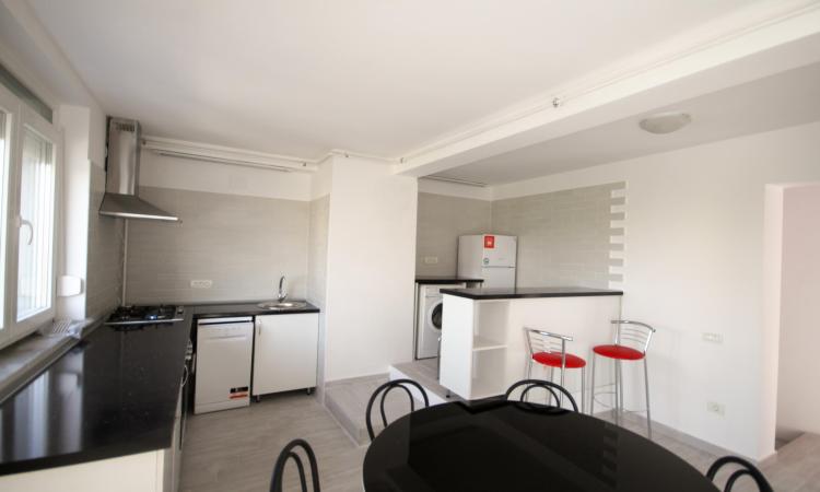 Unirii Rond George Cosbuc - Penthouse 4 cam - 2020 -Terasa 50 mp