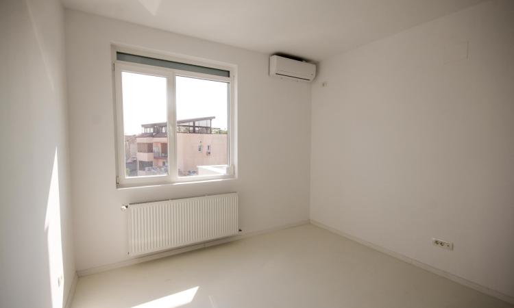 Unirii Rond George Cosbuc - Penthouse 4 cam - 2020 -Terasa 50 mp
