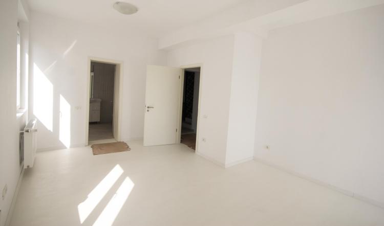 Unirii Rond George Cosbuc - Penthouse 4 cam - 2020 -Terasa 50 mp