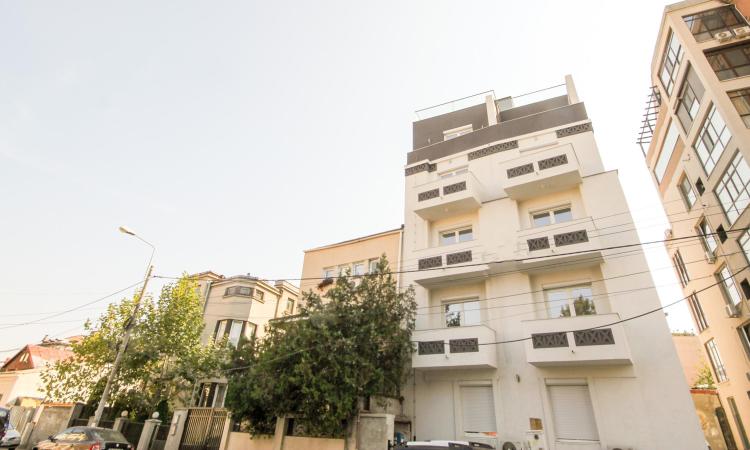 Unirii Rond George Cosbuc - Penthouse 4 cam - 2020 -Terasa 50 mp