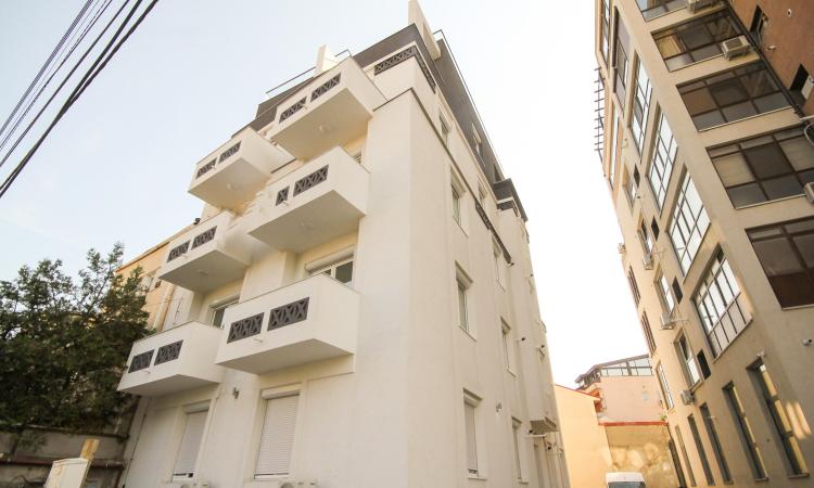 Unirii Rond George Cosbuc - Penthouse 4 cam - 2020 -Terasa 50 mp