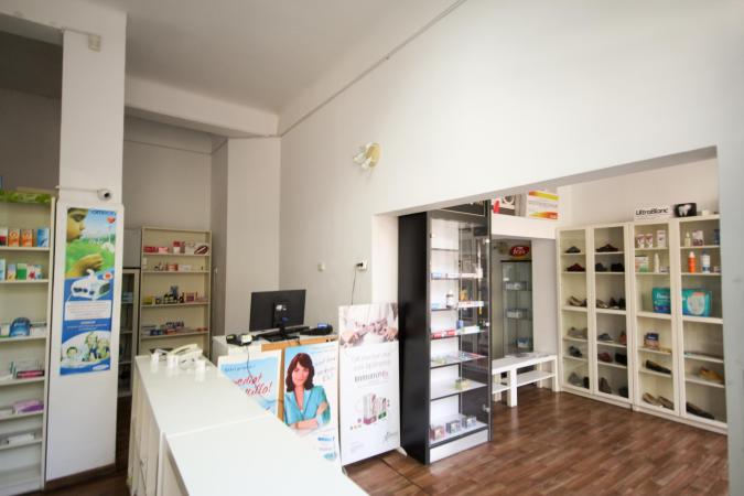 Spatiu comercial 65 mp - Popa Tatu - Vitrina strada 10 ml