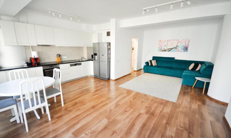 Piata Unirii metrou Apartament 2 camere Bloc 2006