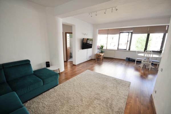Piata Unirii metrou Apartament 2 camere Bloc 2006