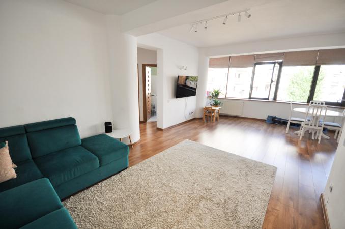 Piata Unirii metrou  Apartament 2 camere Bloc 2006