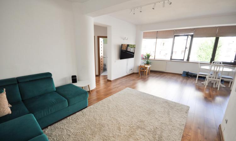 Piata Unirii metrou Apartament 2 camere Bloc 2006