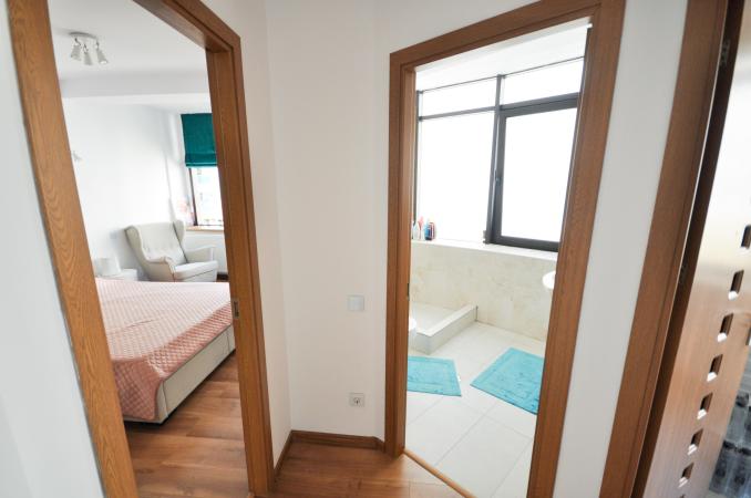 Piata Unirii metrou  Apartament 2 camere Bloc 2006