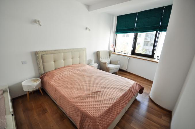 Piata Unirii metrou  Apartament 2 camere Bloc 2006