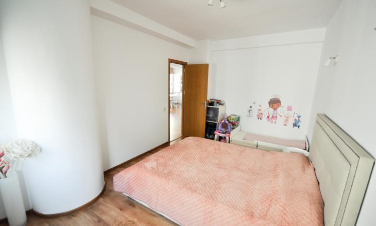 Piata Unirii metrou Apartament 2 camere Bloc 2006