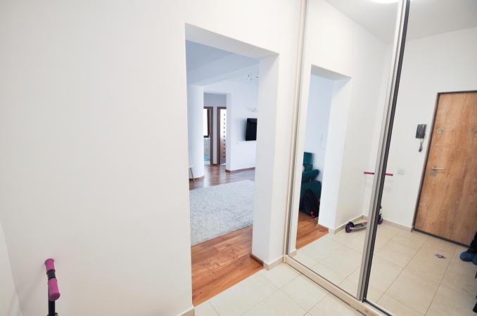 Piata Unirii metrou  Apartament 2 camere Bloc 2006