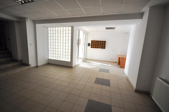 Piata Unirii metrou  Apartament 2 camere Bloc 2006