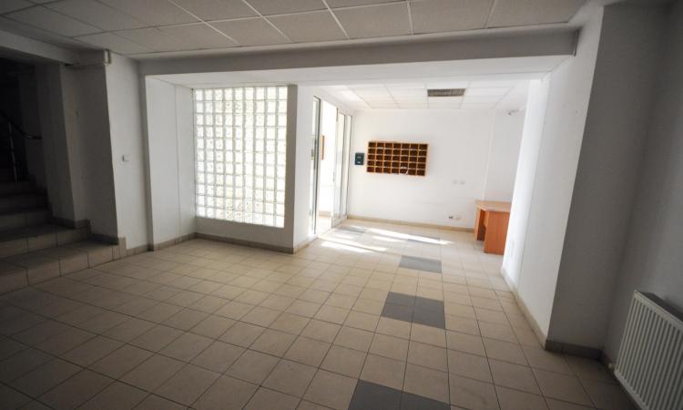 Piata Unirii metrou Apartament 2 camere Bloc 2006