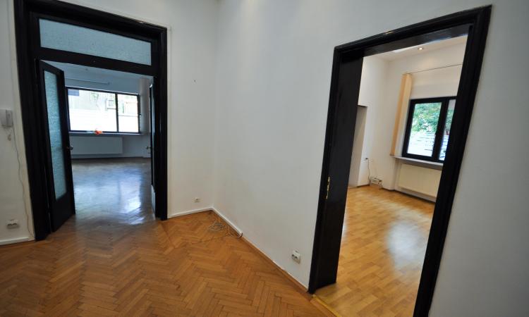 Unirii Tribunal Spatiu birouri in Vila Parter 3 camere