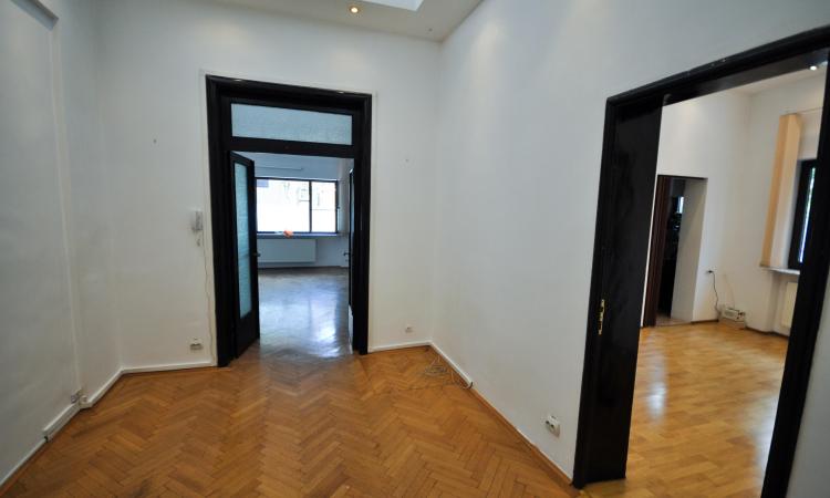 Unirii Tribunal Spatiu birouri in Vila Parter 3 camere