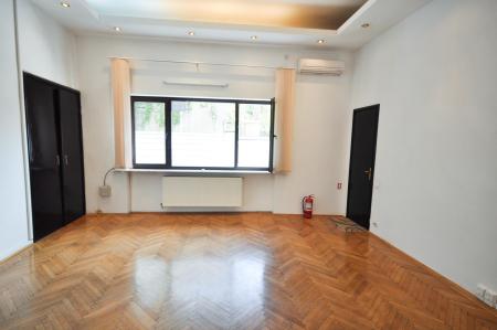 Unirii Tribunal Spatiu birouri in Vila Parter 3 camere