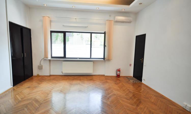 Unirii Tribunal Spatiu birouri in Vila Parter 3 camere