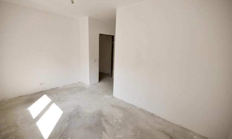 Calea Calarasilor Delea Muncii Apart 3 camere Curte 100mp Comision 0