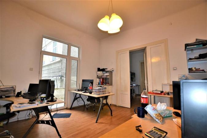 Apartment 3 Rooms Romana