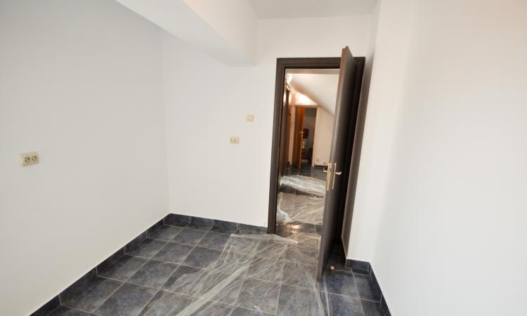 Bulevardul Unirii Rond Alba Iulia Spatiu birouri 5 camere Decomandat