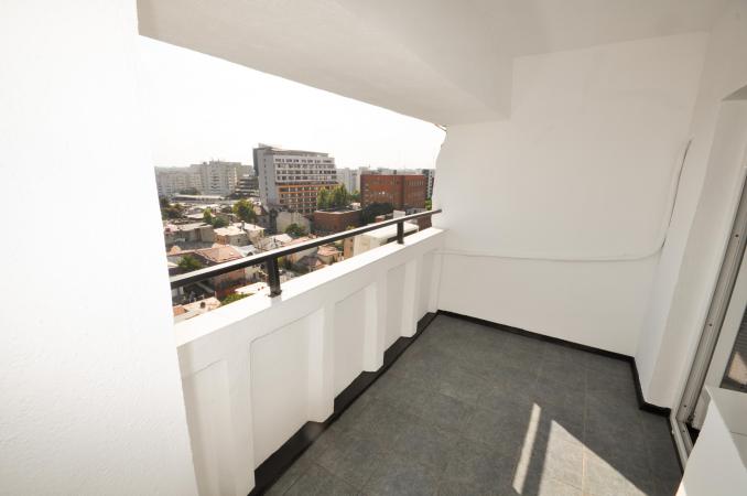 Bulevardul Unirii Rond Alba Iulia Spatiu birouri 5 camere Decomandat