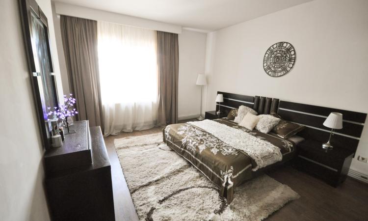 Bd Unirii Apartament 2 camere Decomandat Bloc 2007 Terasa