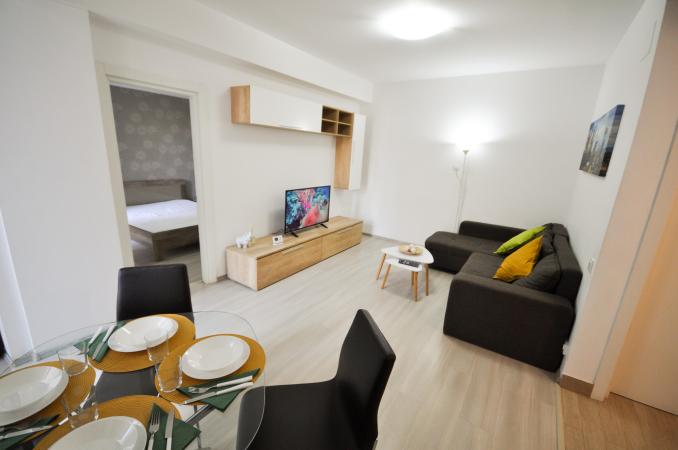 Piata Unirii Apartament 2 camere Bloc Nou Centrala Parcare