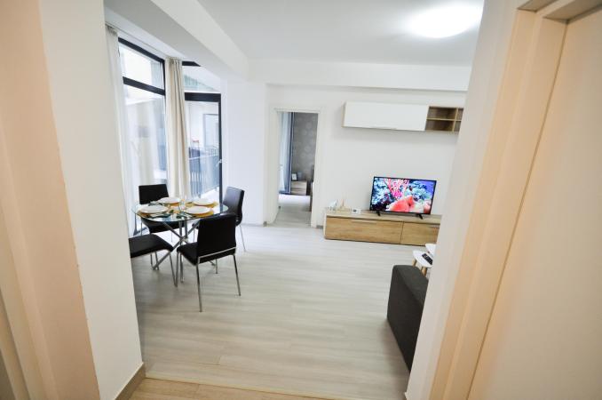 Piata Unirii Apartament 2 camere Bloc Nou Centrala Parcare