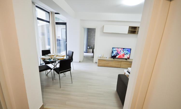 Piata Unirii Apartament 2 camere Bloc Nou Centrala Parcare