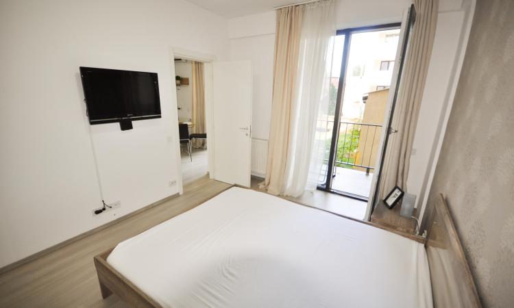 Piata Unirii Apartament 2 camere Bloc Nou Centrala Parcare