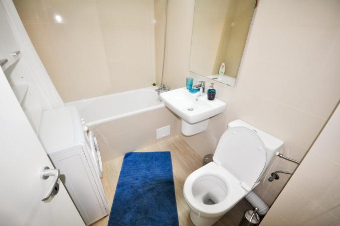 Piata Unirii Apartament 2 camere Bloc Nou Centrala Parcare