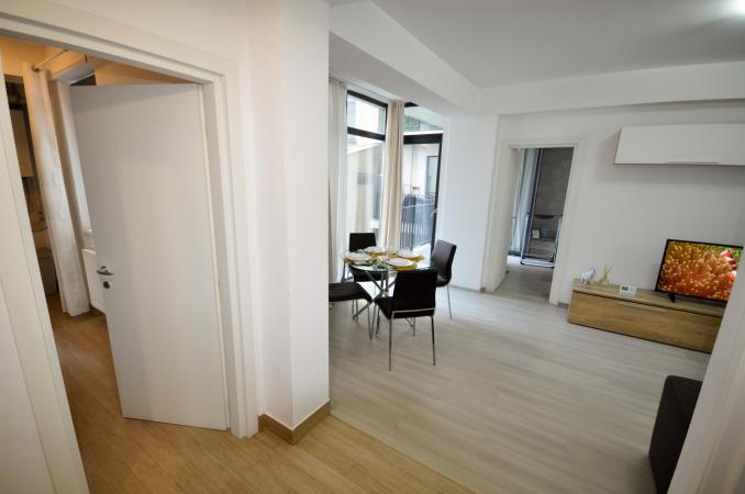 Piata Unirii Apartament 2 camere Bloc Nou Centrala Parcare