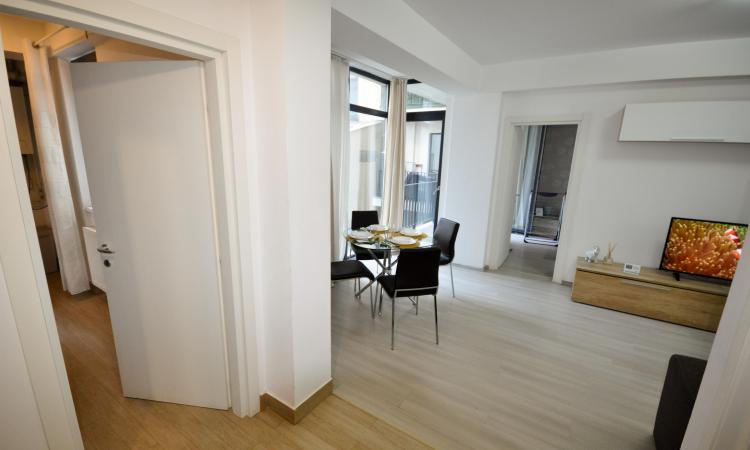 Piata Unirii Apartament 2 camere Bloc Nou Centrala Parcare