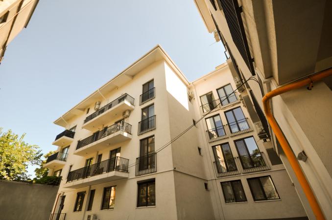 Piata Unirii Apartament 2 camere Bloc Nou Centrala Parcare
