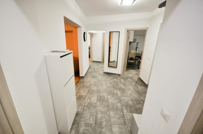Bulevardul Unirii metrou Apartament Decomandat 3 camere